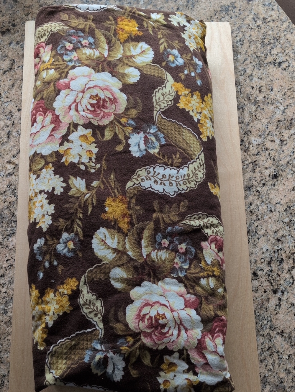 4 yards Fabulous Floral Flannel.. Fall colors-            Pre Shrunk RJR Fabrics
